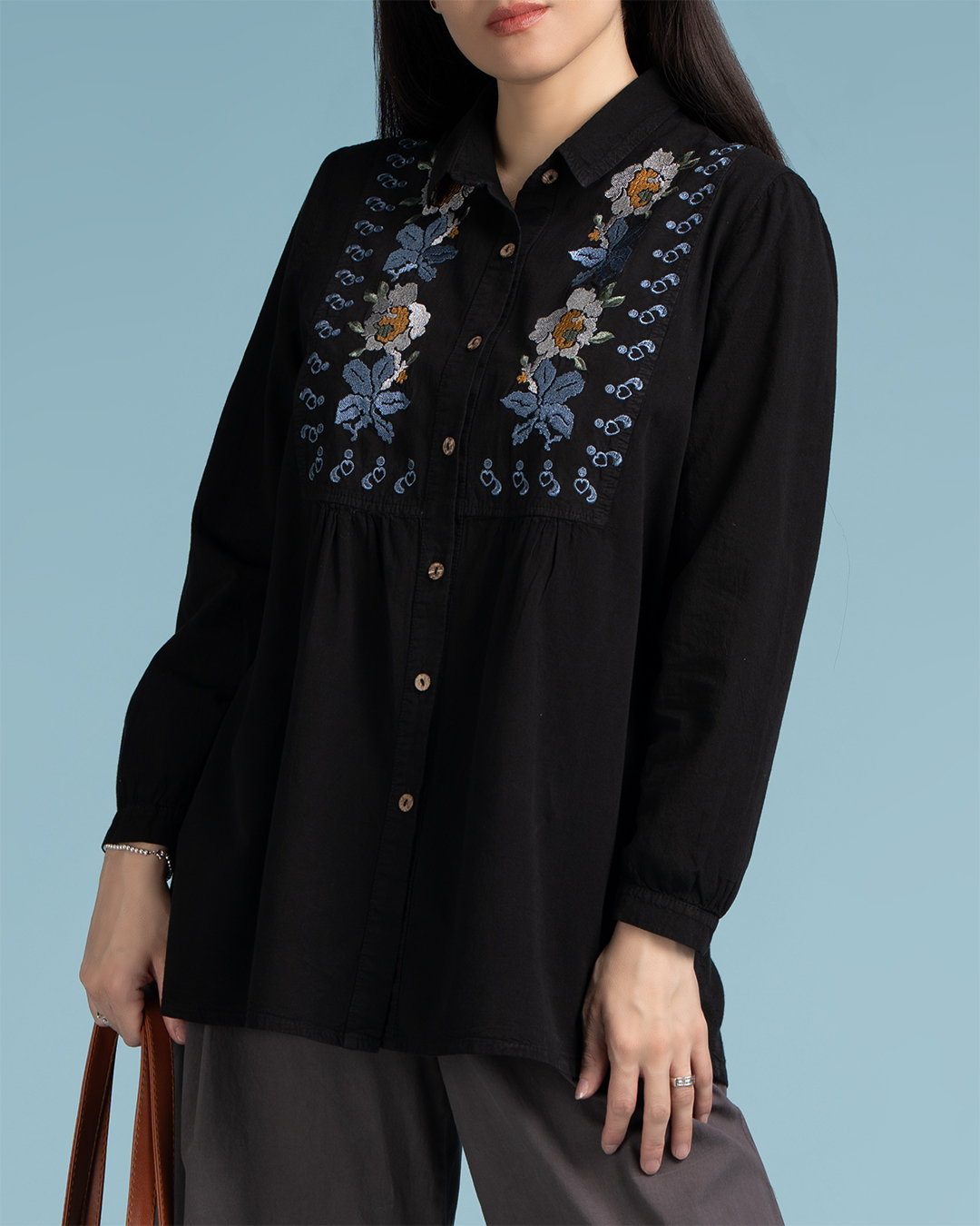 شومیز آیلا